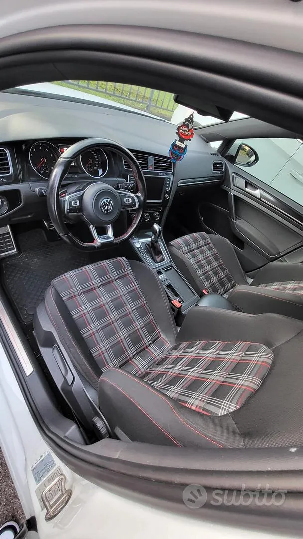 Volkswagen Golf 2015 photo 5