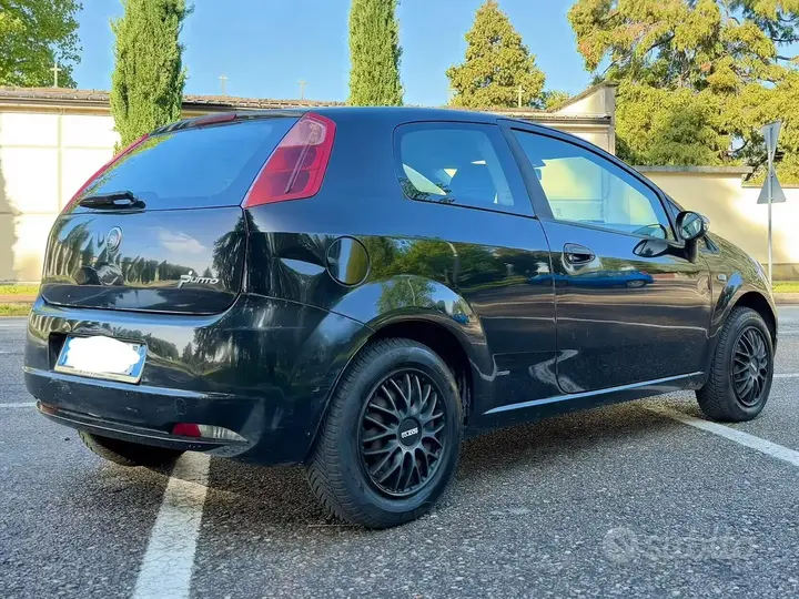Fiat Grande Punto 2006 photo 5