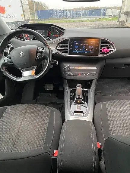Peugeot 308 2019 photo 5