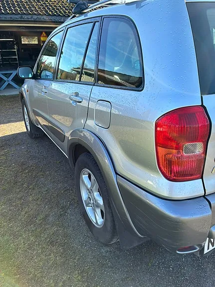 Toyota Rav4 2003 photo 3