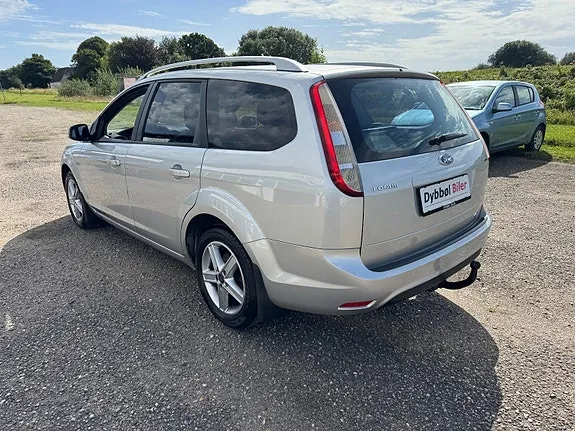 Ford Focus 2009 photo 3