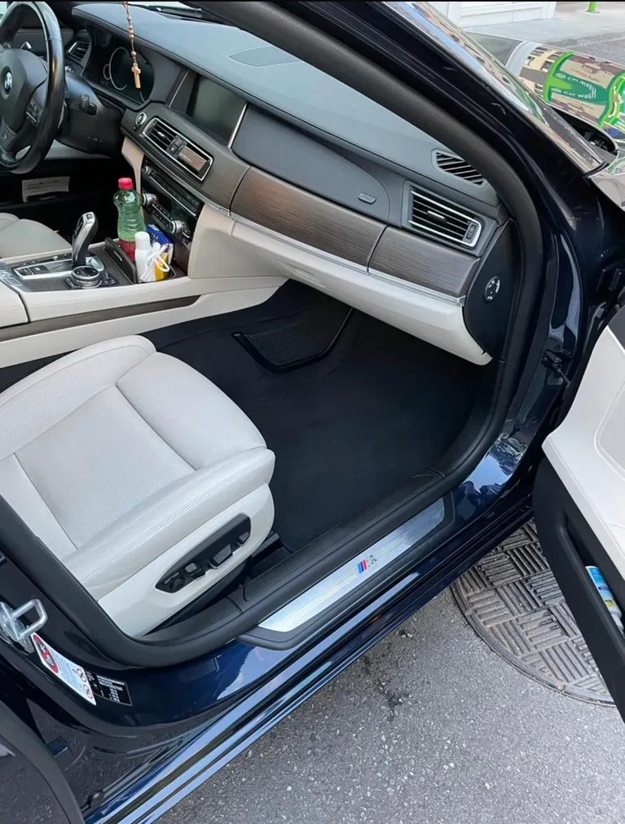BMW 7 Series 2013 photo 3