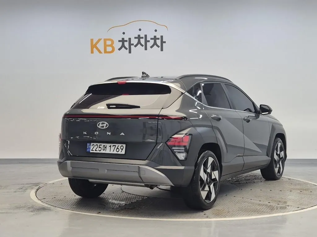 Hyundai Kona 2025 photo 3