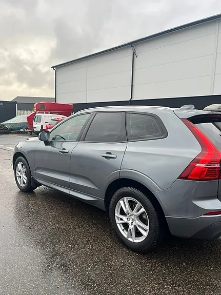 Volvo Xc60 2019 photo 2