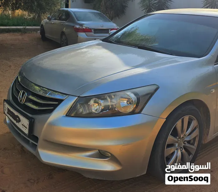 Honda Accord 2011 photo 2
