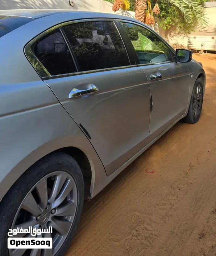 Honda Accord 2011 photo 4