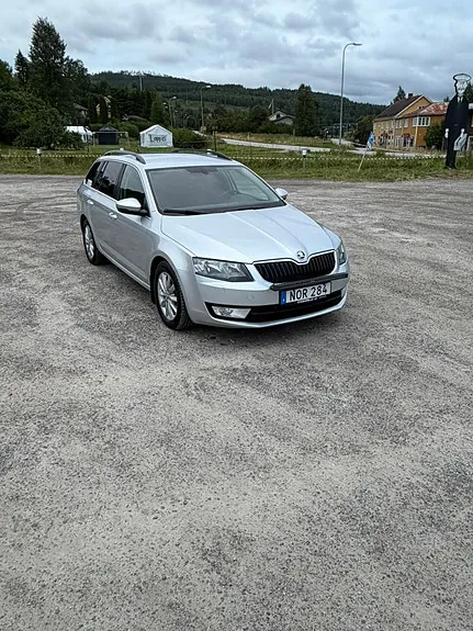 Skoda Octavia 2015 photo 2