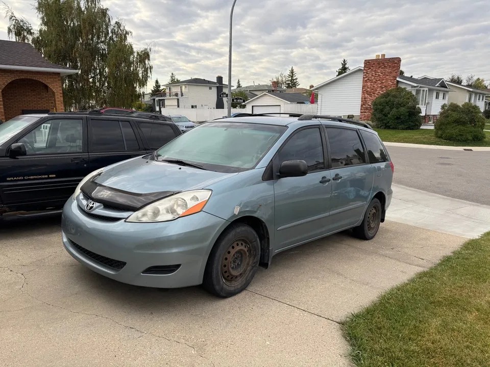Toyota Sienna 2008 photo 3