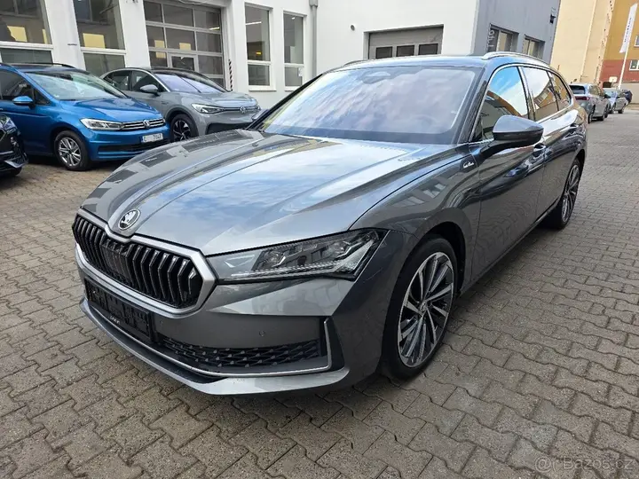Skoda Superb 2024 photo 2