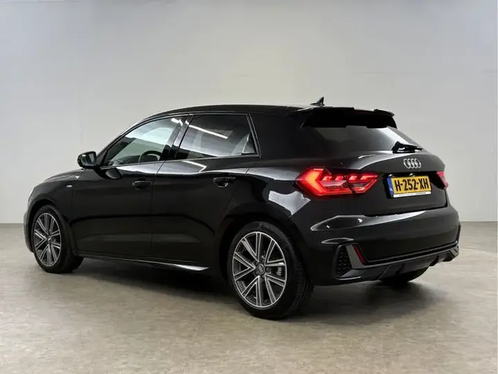 Audi A1 2020 photo 3