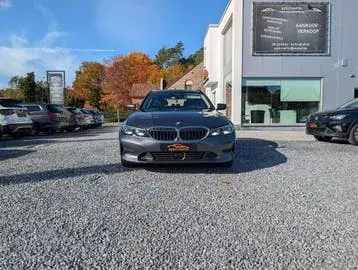 BMW Série 3 2021 photo 2