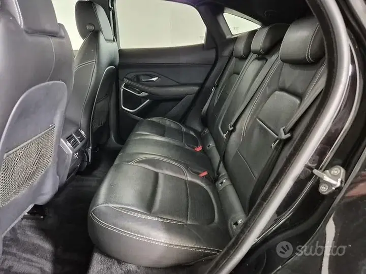 Jaguar E-Pace 2020 photo 3