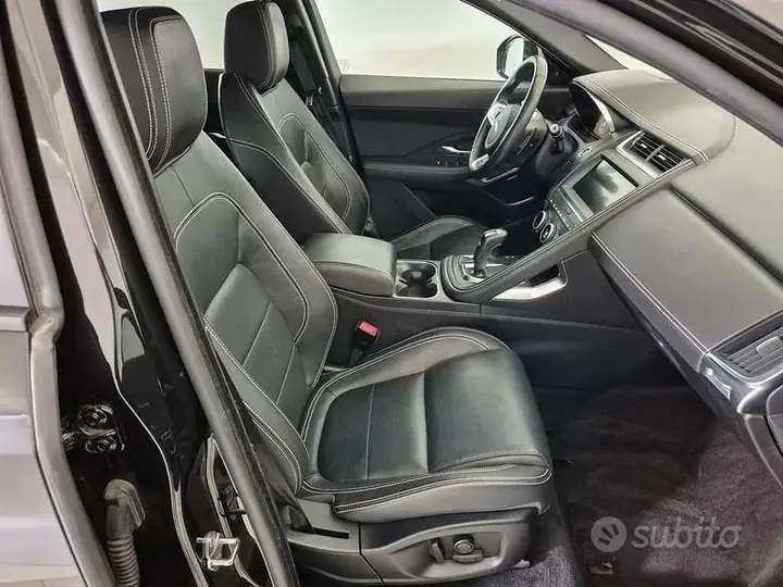 Jaguar E-Pace 2020 photo 5