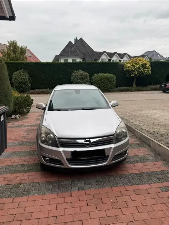 Opel Astra H