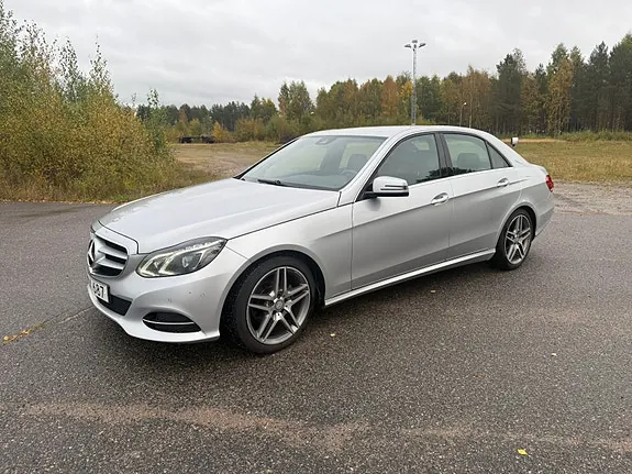 Mercedes-Benz E220