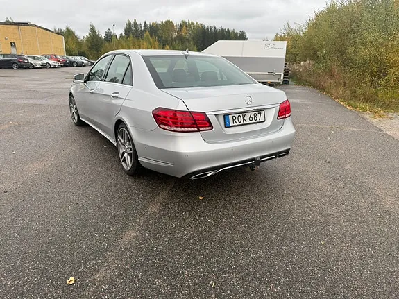 Mercedes-Benz E220 2014 photo 4