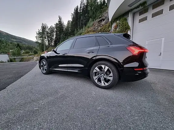 Audi E-Tron 2020 photo 3