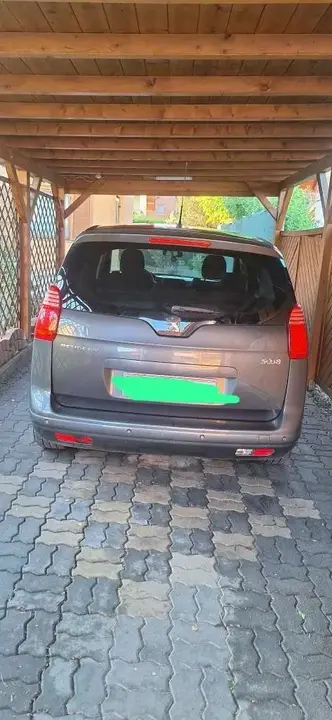 Peugeot 5008 2013 photo 2