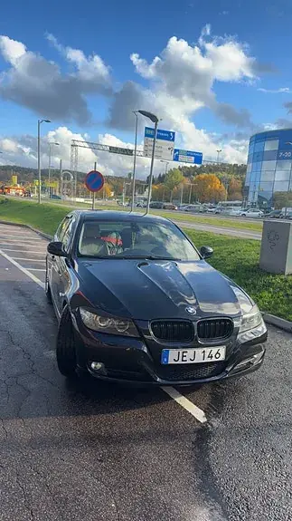 BMW 325I 2009 photo 2