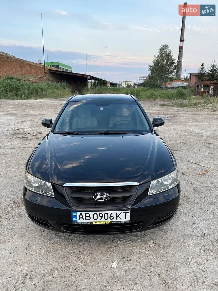 Hyundai Sonata 2006 photo 2