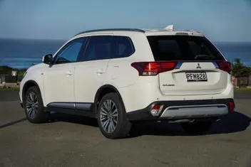 Mitsubishi Outlander 2022 photo 4