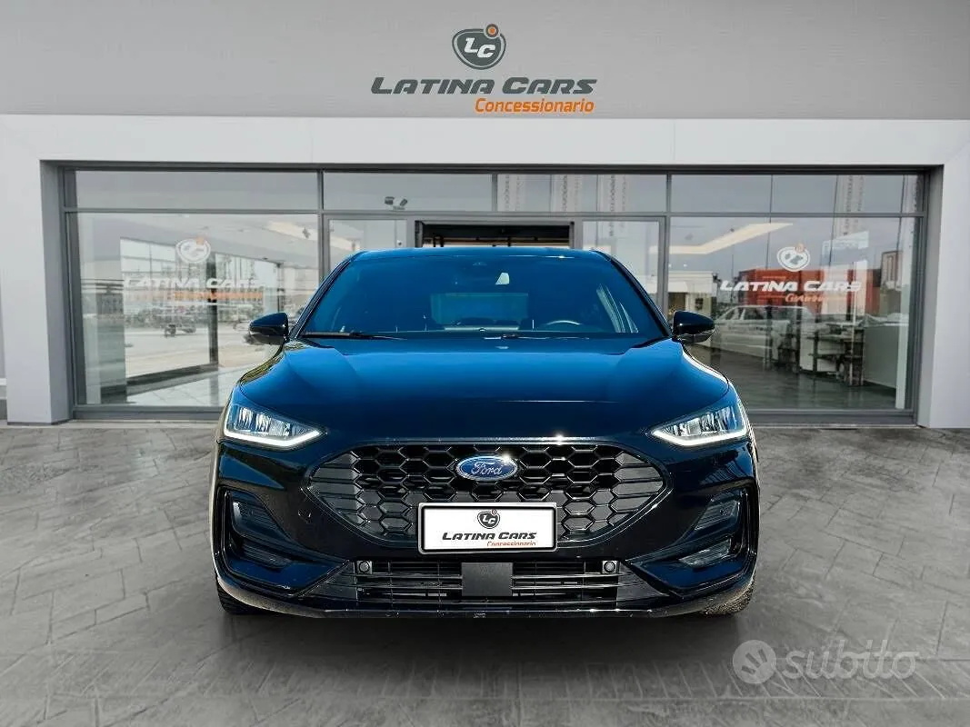 Ford Focus 2024 photo 3