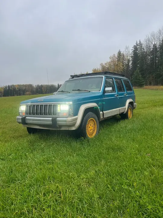 Jeep Cherokee