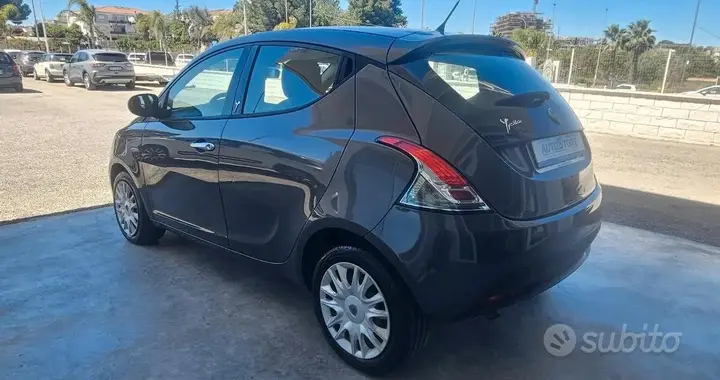 Lancia Ypsilon 2011 photo 4