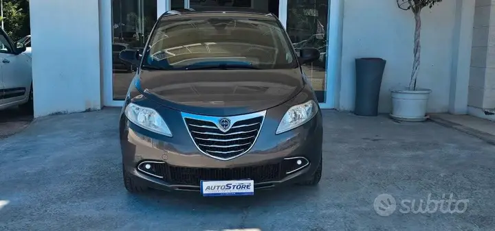 Lancia Ypsilon 2011 photo 2