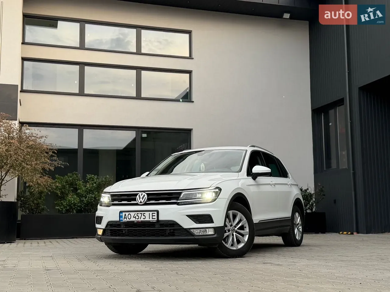 Volkswagen Tiguan 2017 photo 2