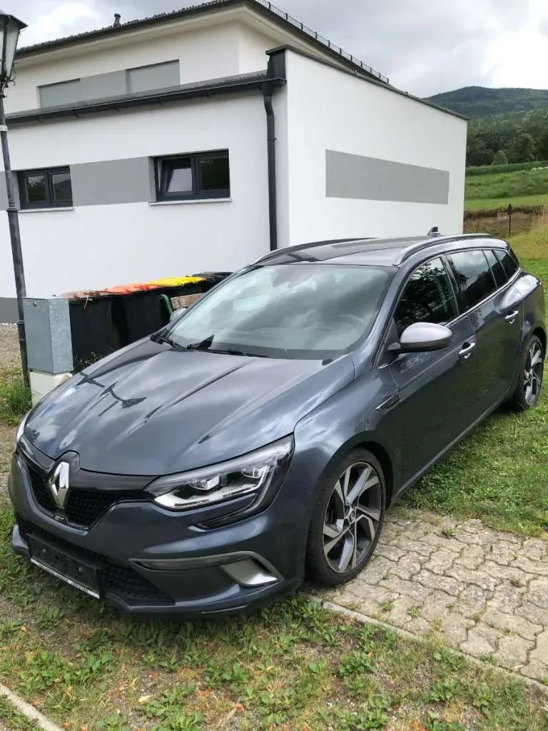 Renault Mégane 2018 photo 2
