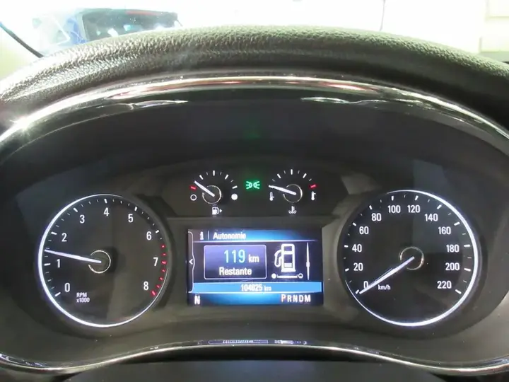 Buick Encore 2019 photo 2