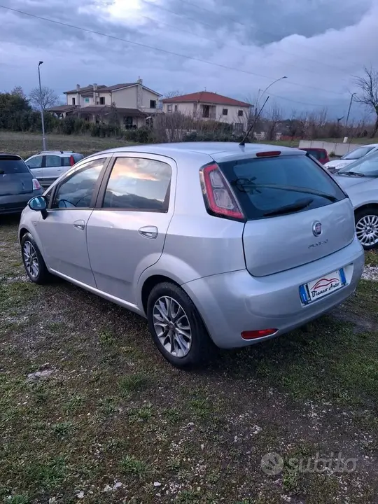 Fiat Punto 2012 photo 4