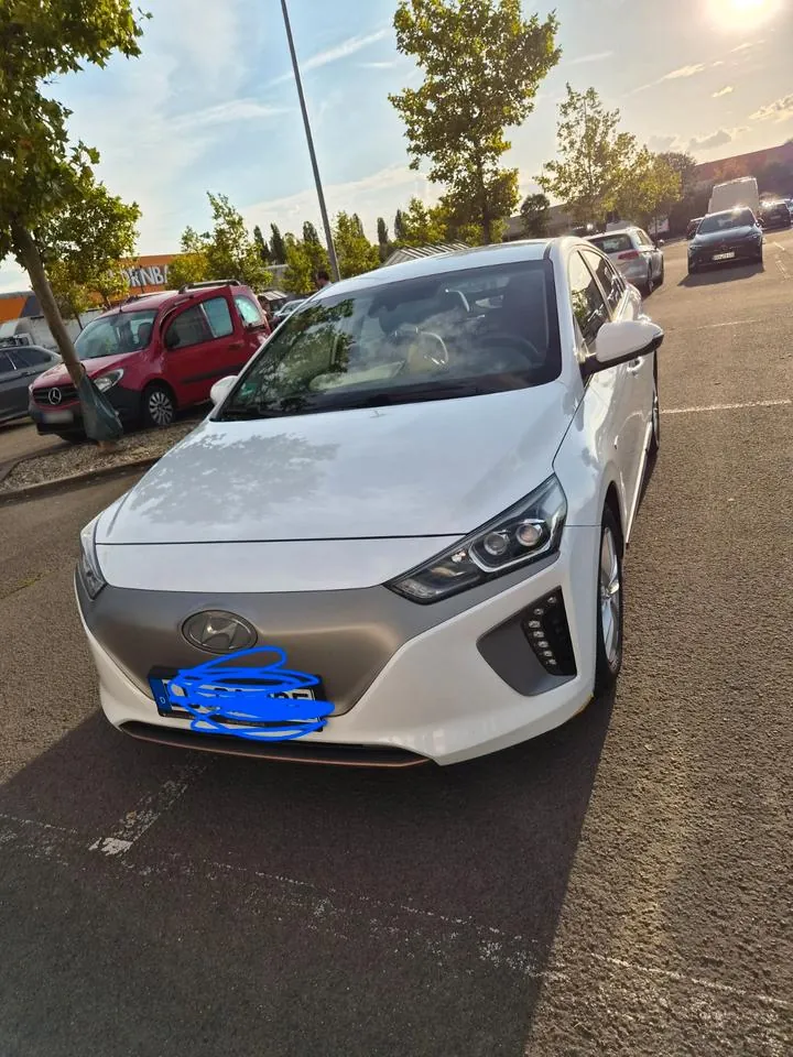 Hyundai Ioniq