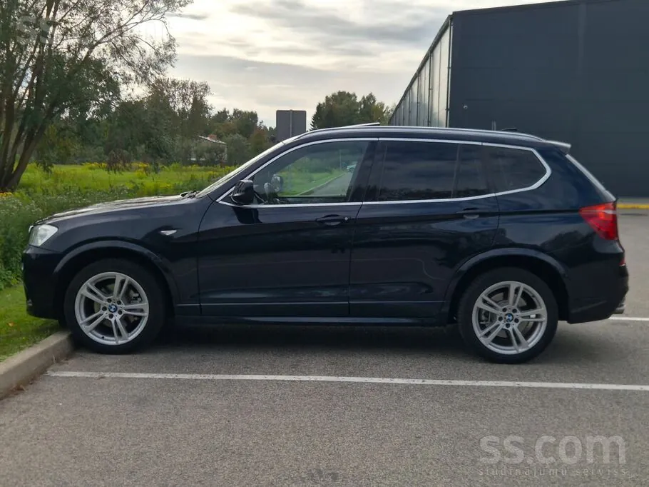 BMW X3 2012 photo 2