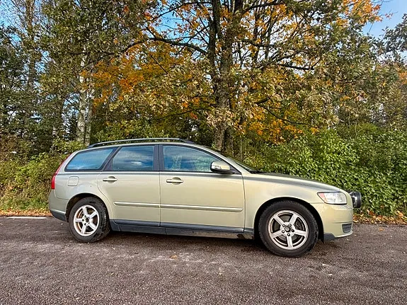 Volvo V50 2010 photo 4