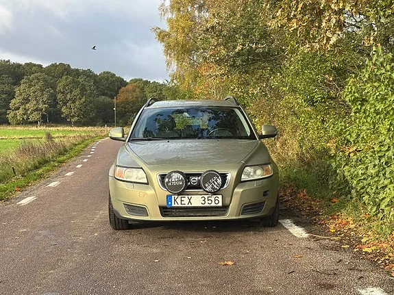 Volvo V50 2010 photo 3