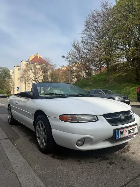 Chrysler Stratus