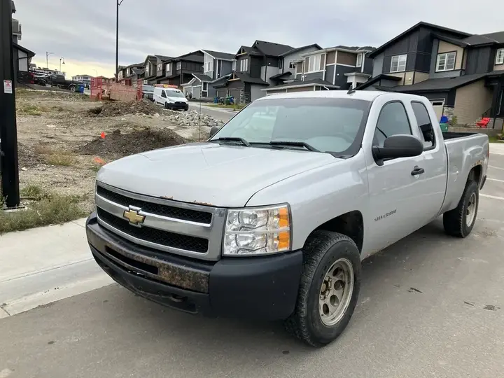 Chevrolet Silverado 1500 2010 photo 3