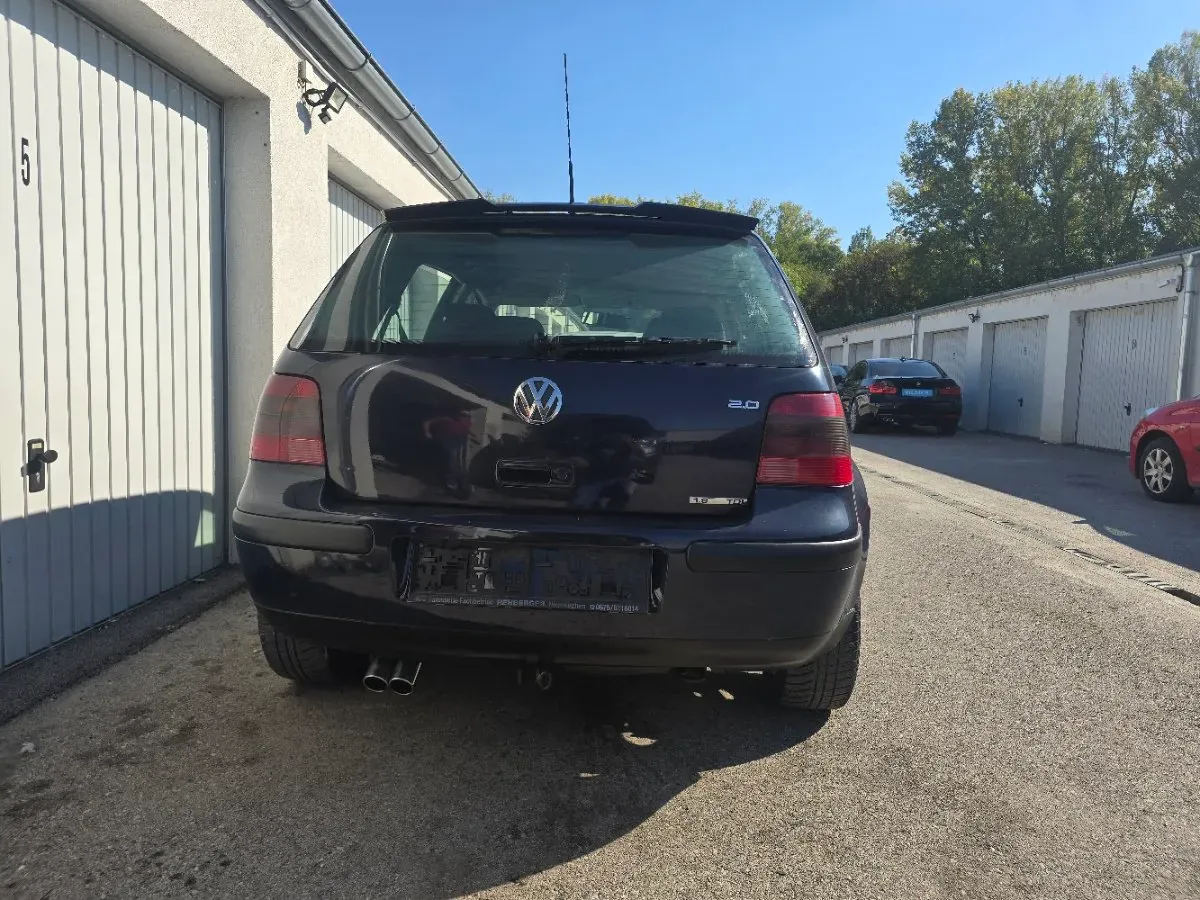 Volkswagen Golf 1998 photo 2
