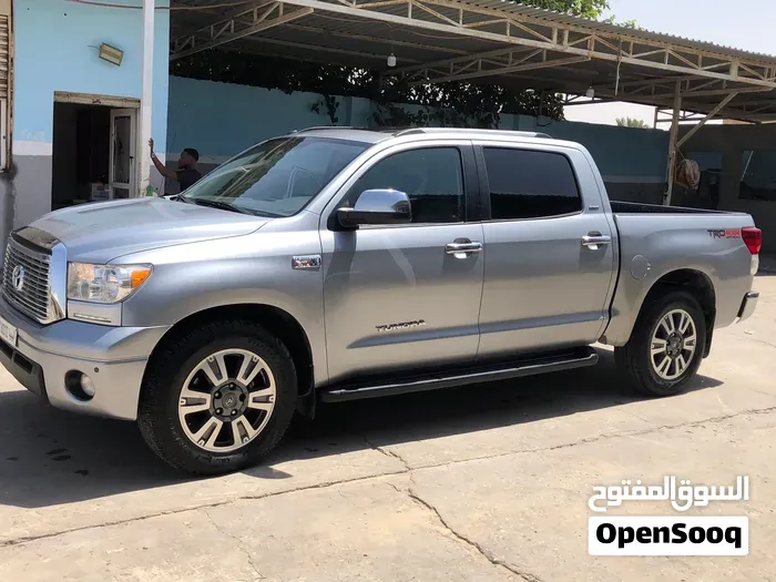 Toyota Tundra 2012 photo 2