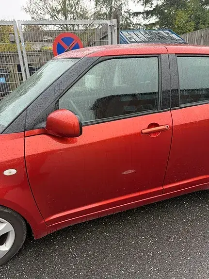Suzuki Swift 2008 photo 2