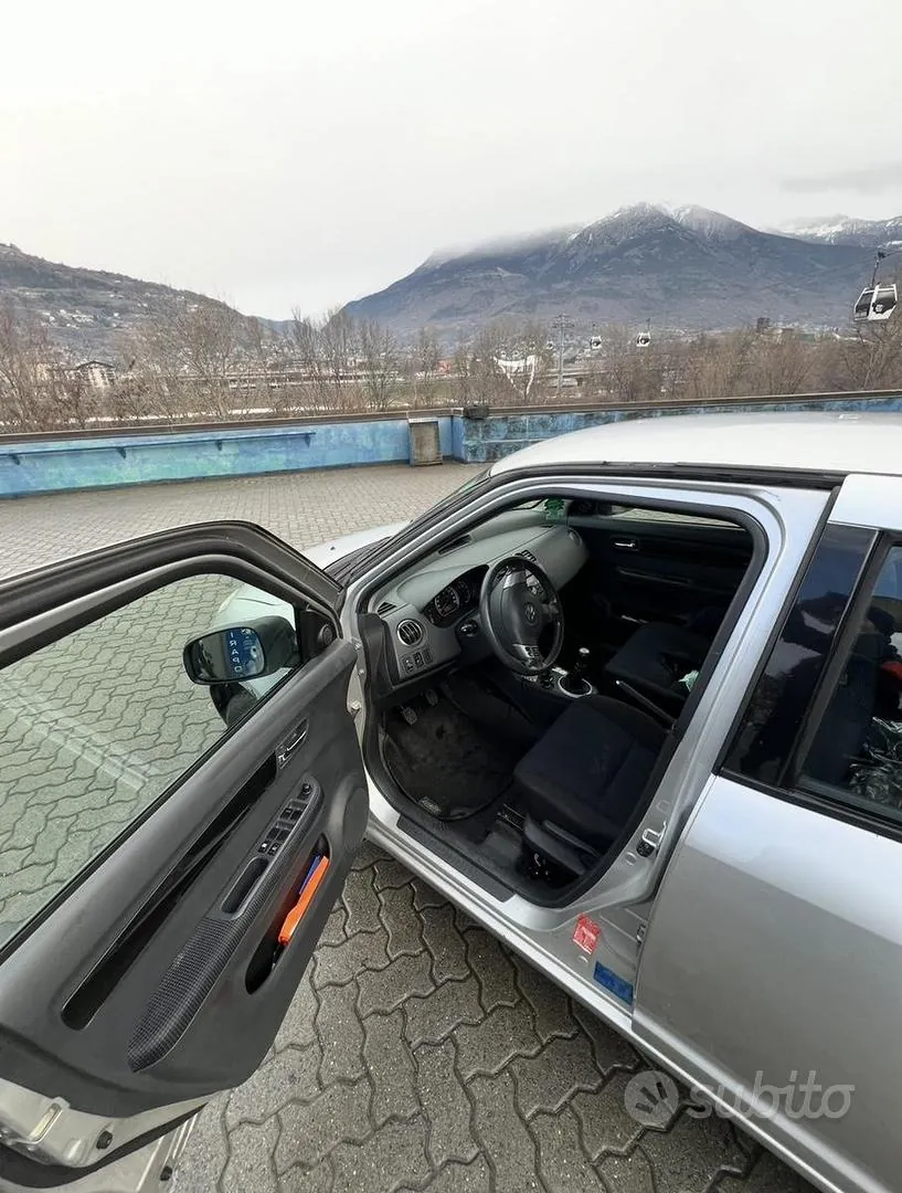 Suzuki Swift 2008 photo 3