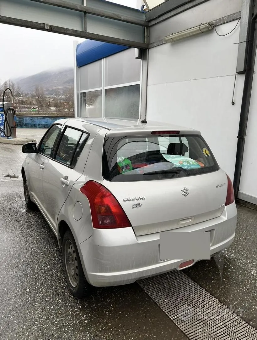 Suzuki Swift 2008 photo 2