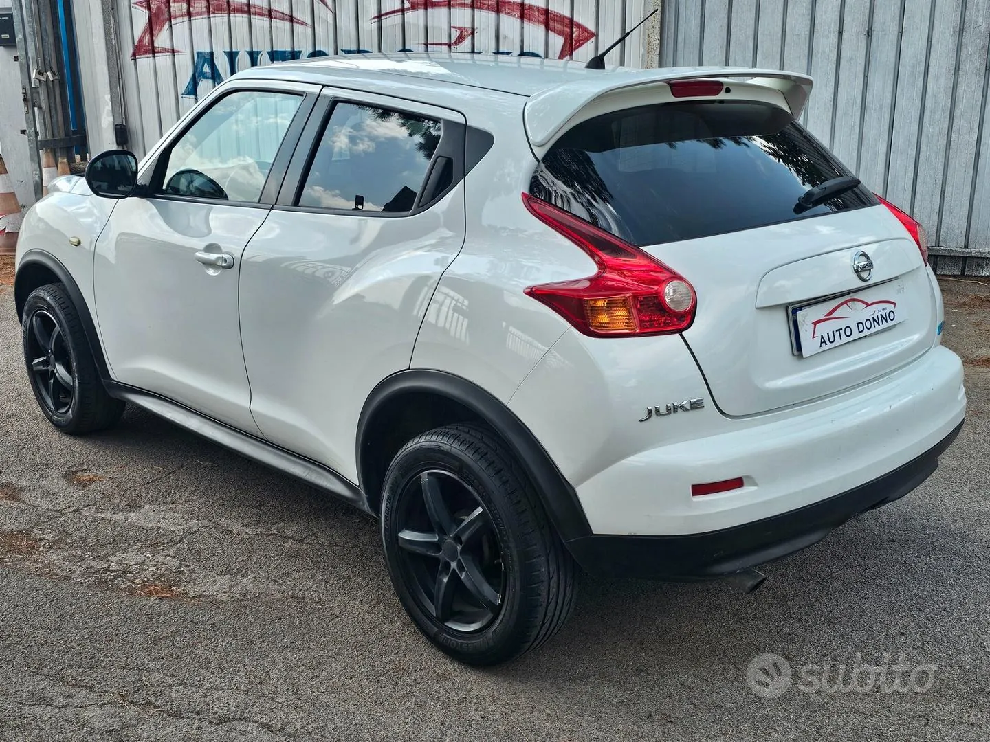 Nissan Juke 2011 photo 4