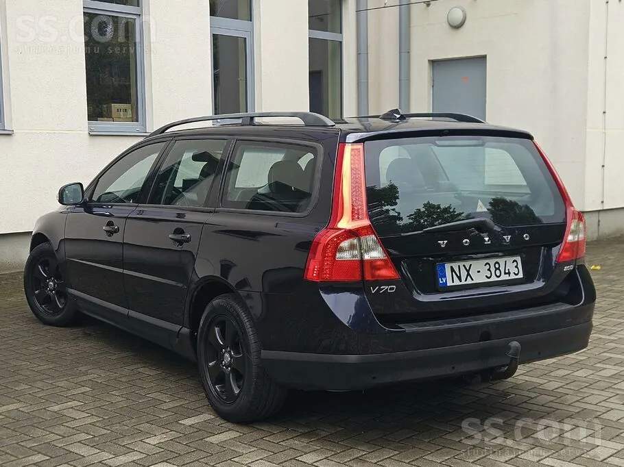 Volvo V70 2010 photo 4