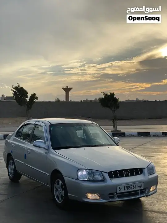 Hyundai Verna 2002 photo 2