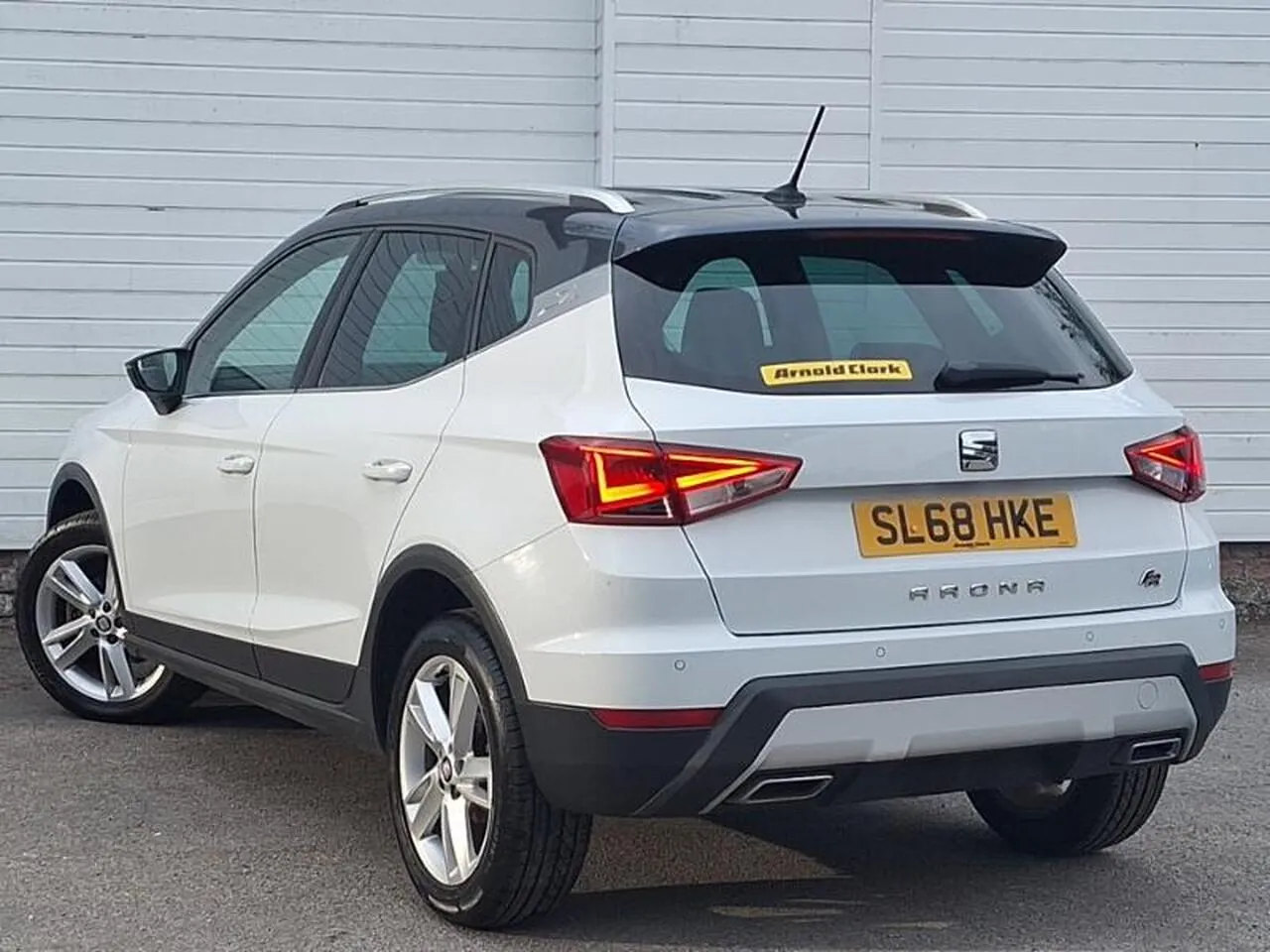 Seat Arona 2018 photo 2