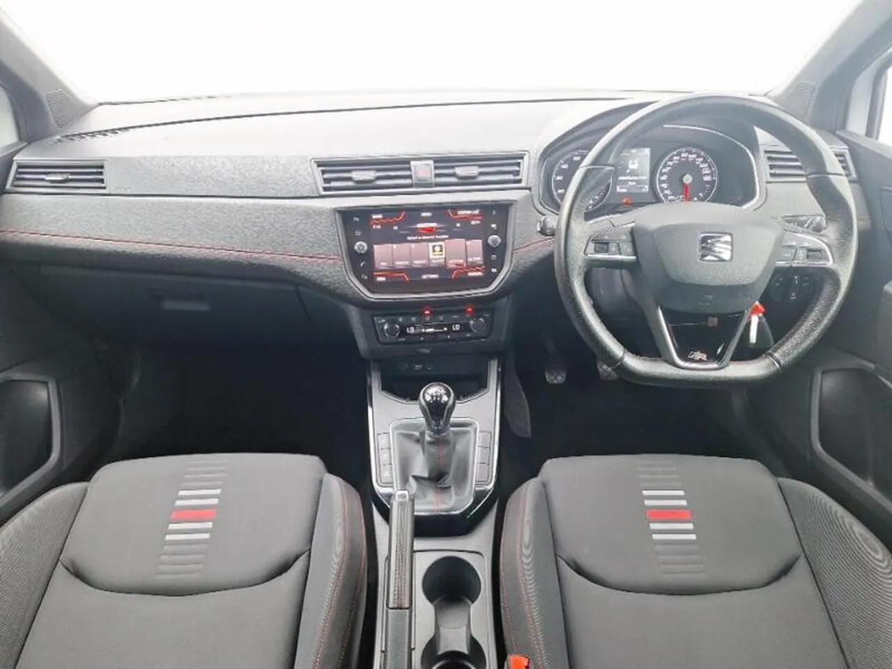 Seat Arona 2018 photo 3