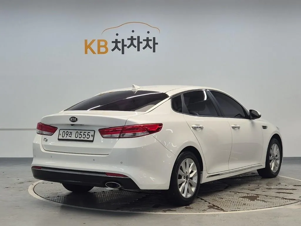 Kia K5 2016 photo 3